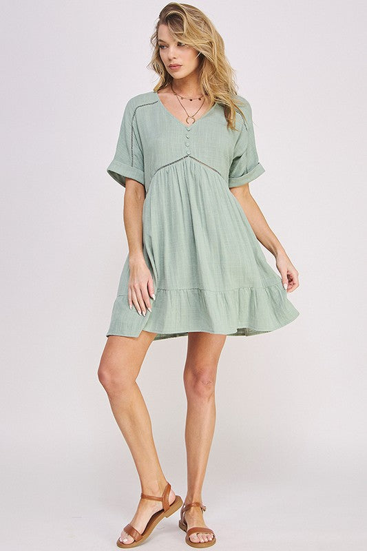 TEXTURED SHORT SLV BUTTON DOWN V-NECK SHORT DRESS