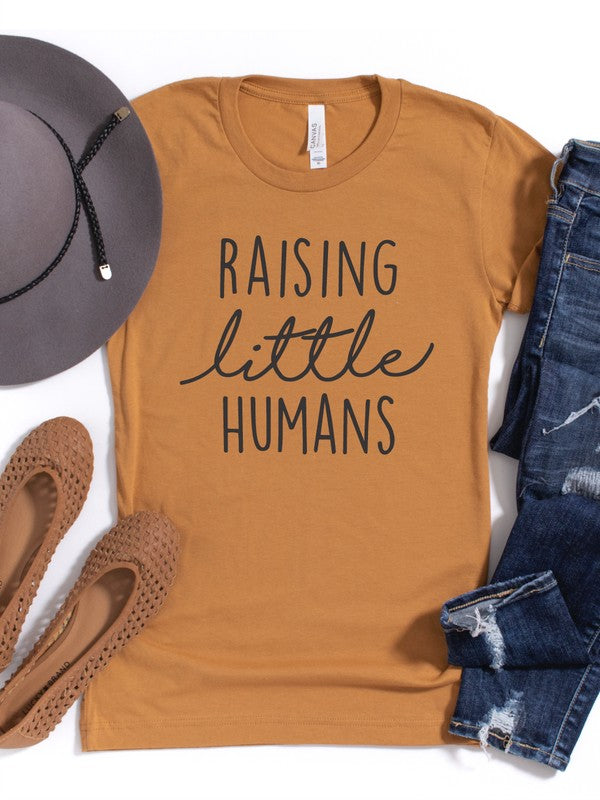 Camiseta gráfica Criando pequeños humanos