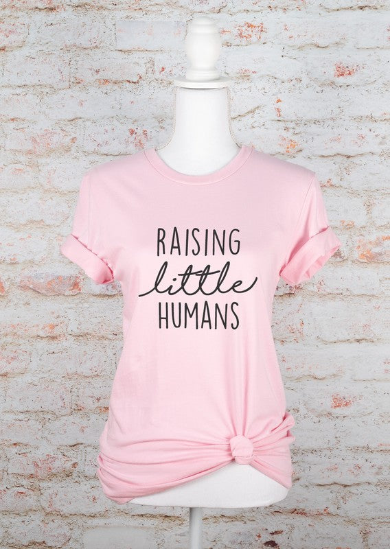 Camiseta gráfica Criando pequeños humanos