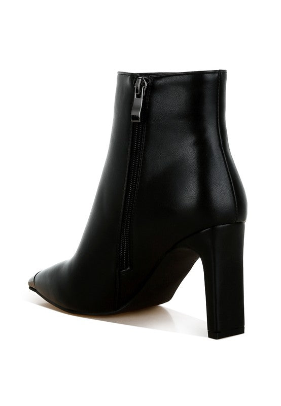 Minimalist Sleek Cap Toe Faux Leather Boots